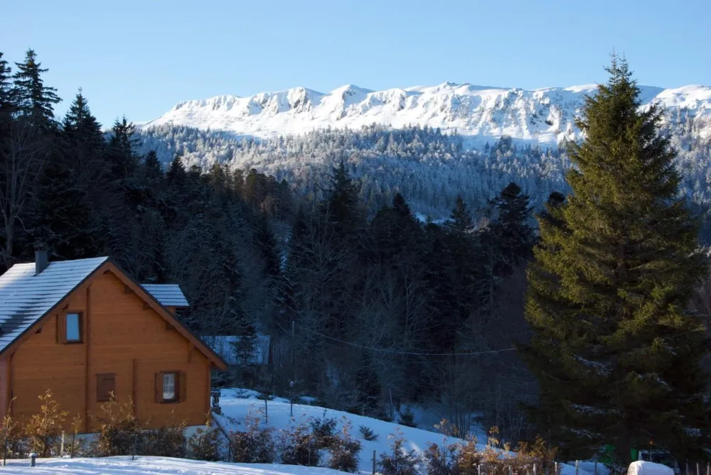 Paysage devant les chalets