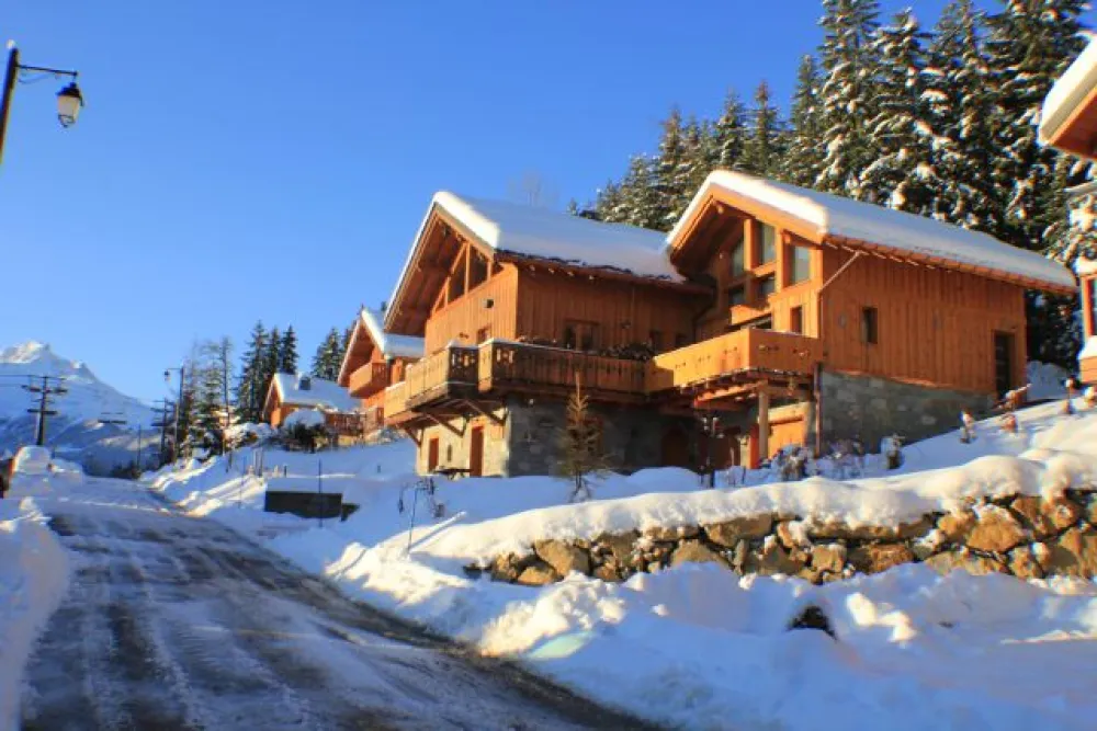 LE CHALET EN HIVER