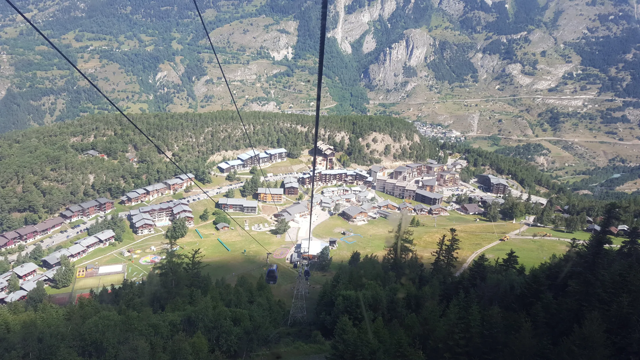 Très bel appartement avec vue sur les montagnes