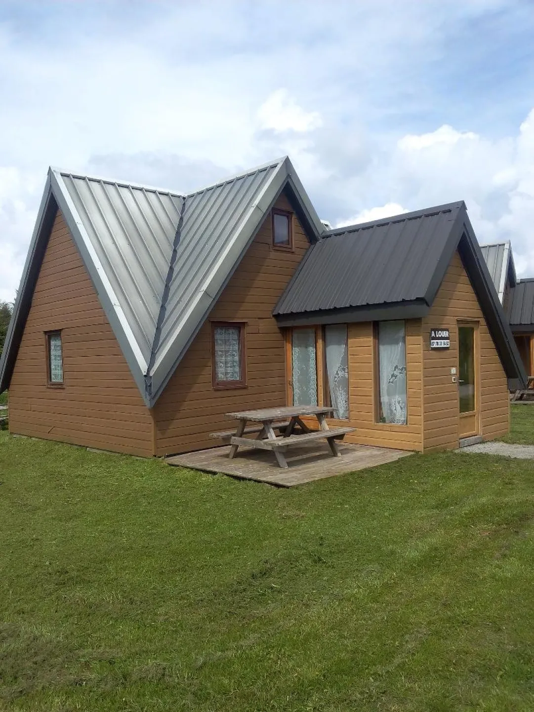 Chalets lion sot  lion d'or lion beige station du vercors
