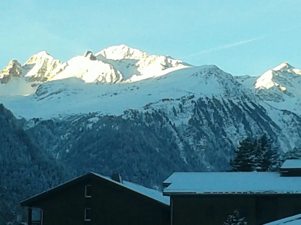 Vue sur la vallée de la Vanoise. 