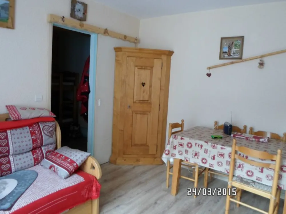 Familial et convivial, rénové bois typique "les portes de la vanoise"