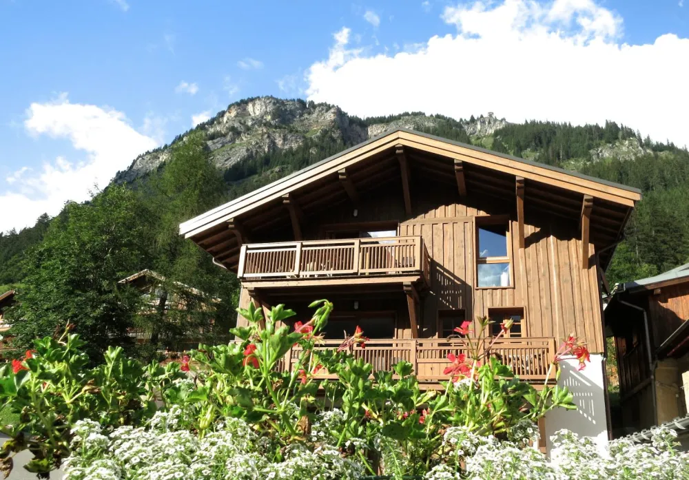 Chalet "l´étoile des neiges" confort et belle vue!