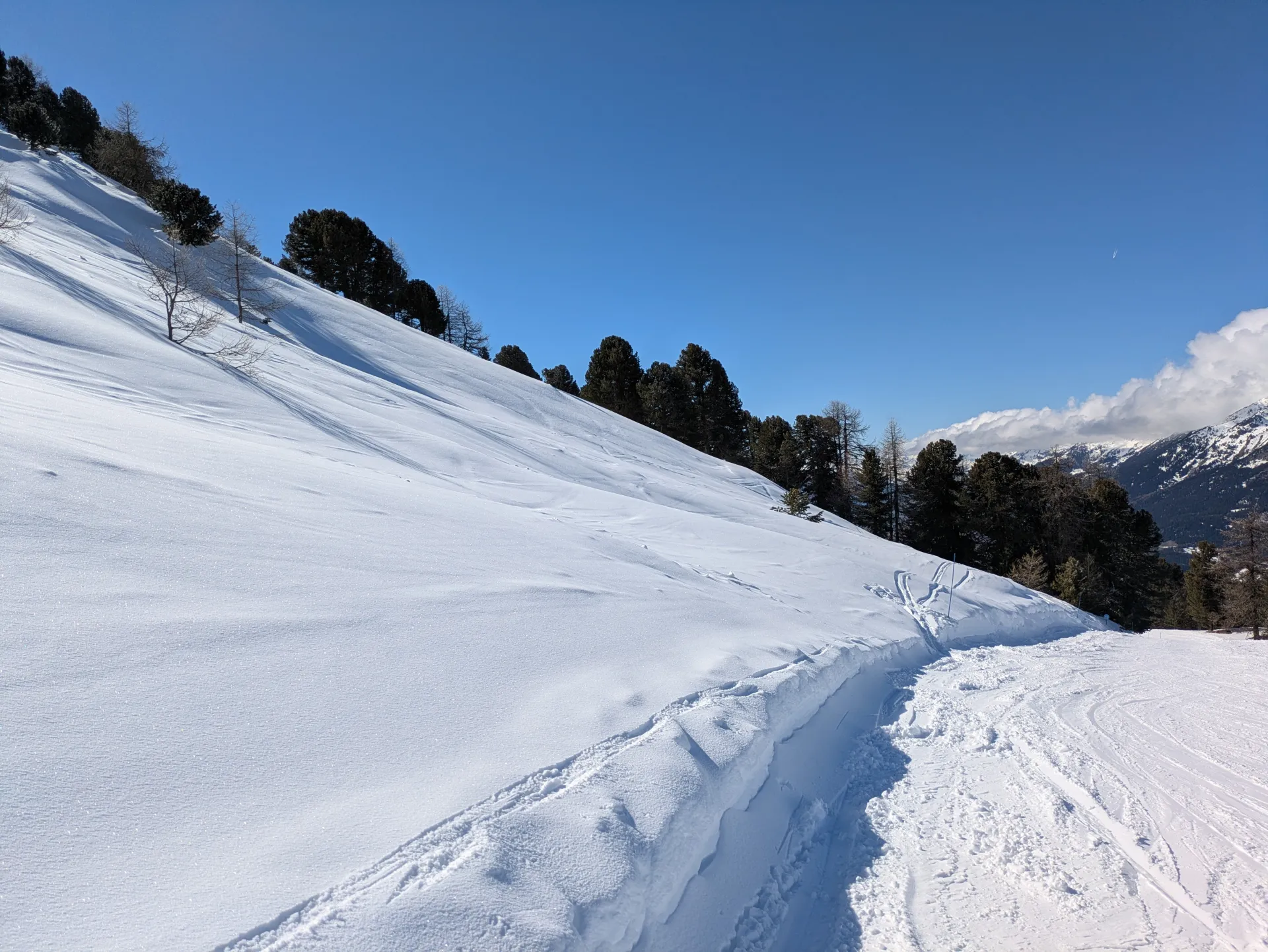 Portes de la vanoise, t2 vue piste, cœur station pietonne, la norma