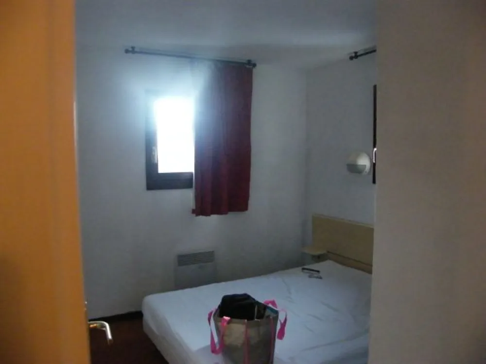 chambre grand lit