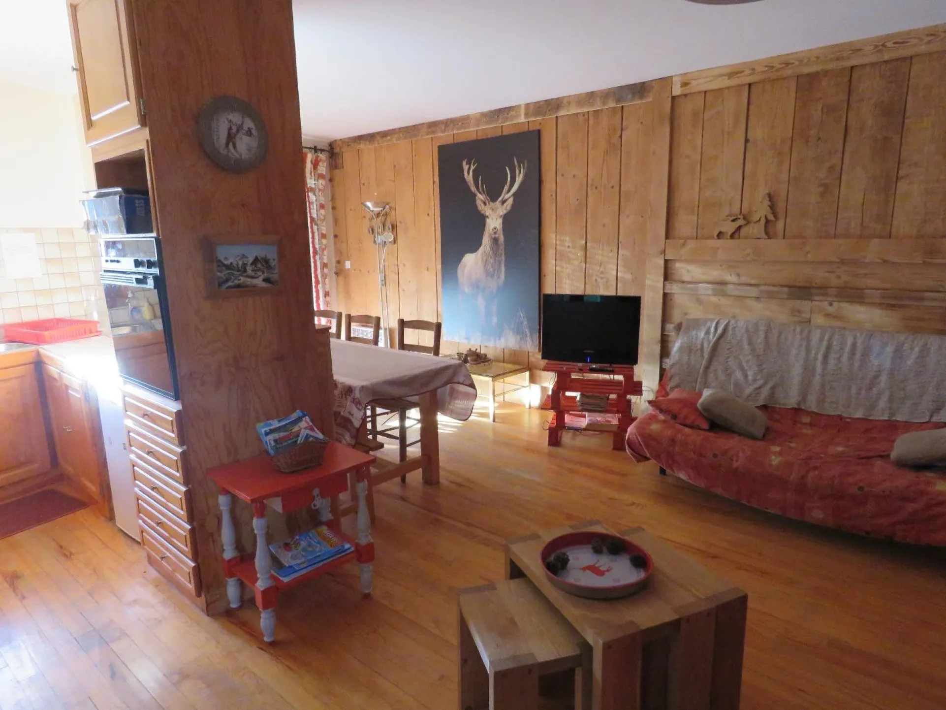 salon, salle à manger, entrée cuisine américaine