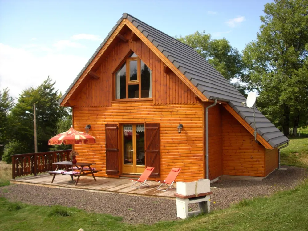 Chalet N°2 en été coté Sud