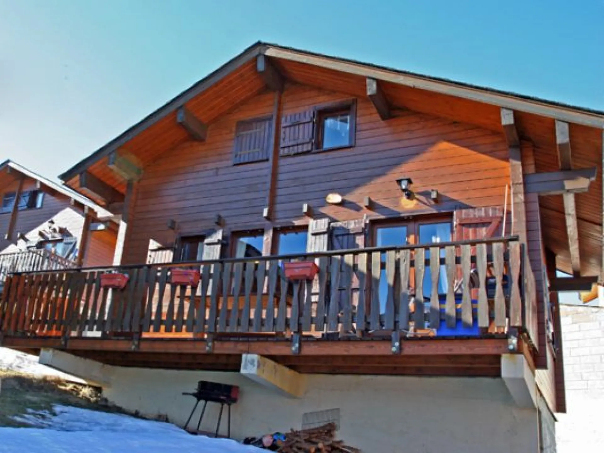 CHALET INDIVIDUELLE VUE SUR LE LAC
