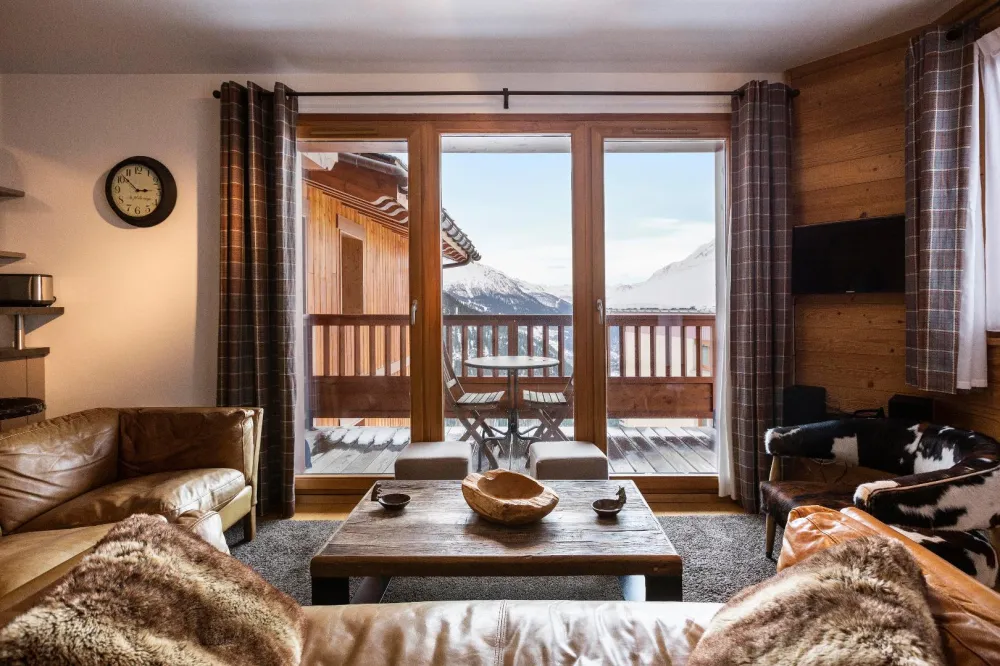 Living room with terrace
