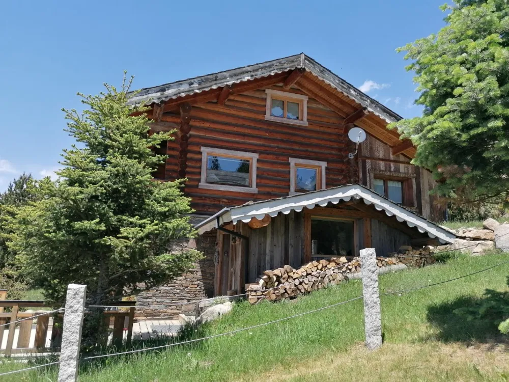 Chalet de charme à 500 m des pistes