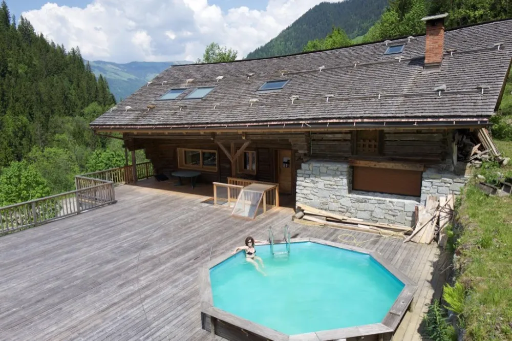 Le perrey 1 - design avec vue sur montagne et village. terrasse sud avec piscine, pistes ski aux pieds