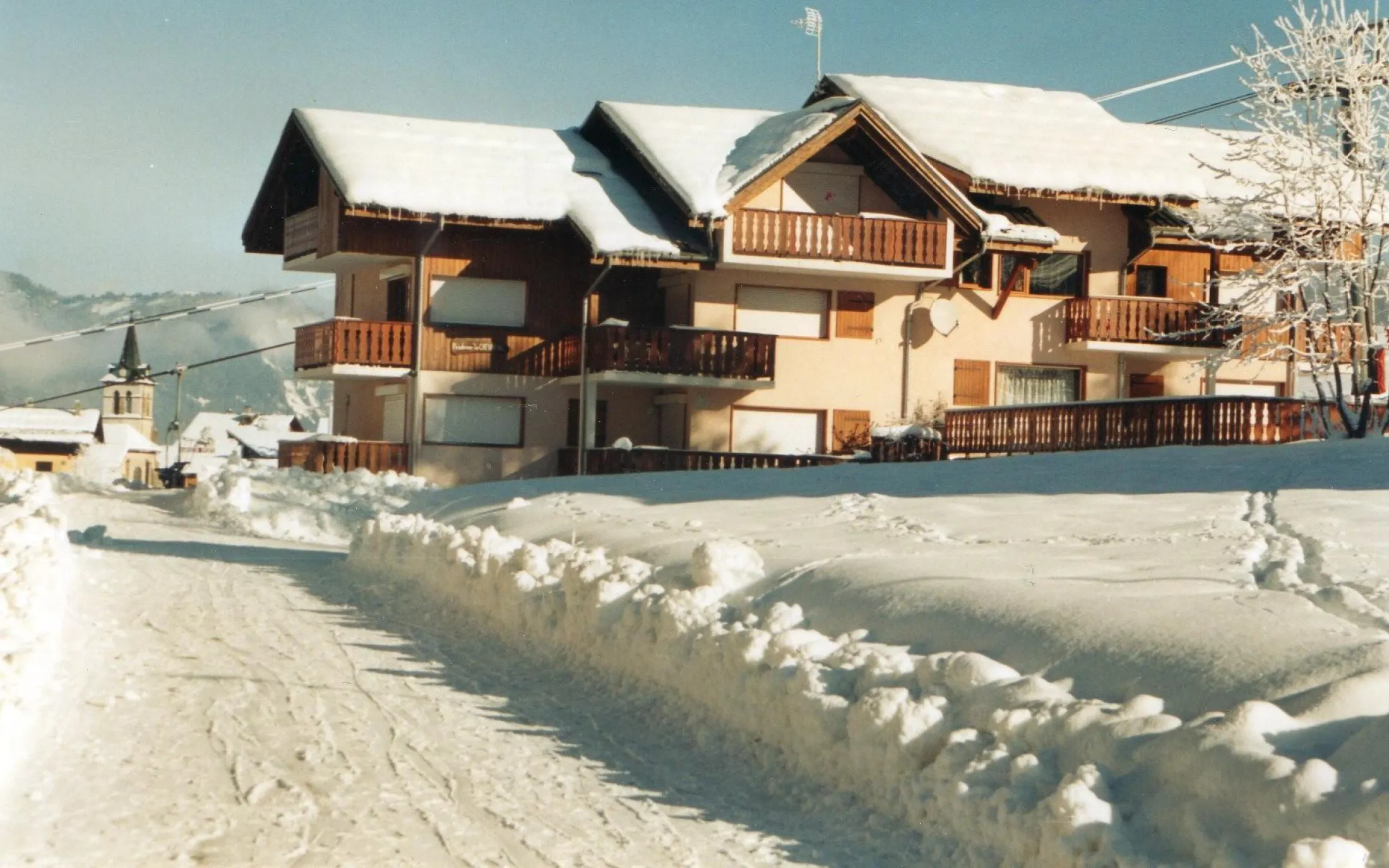 Résidence le chevreuil, sur les pistes et au coeur du village.