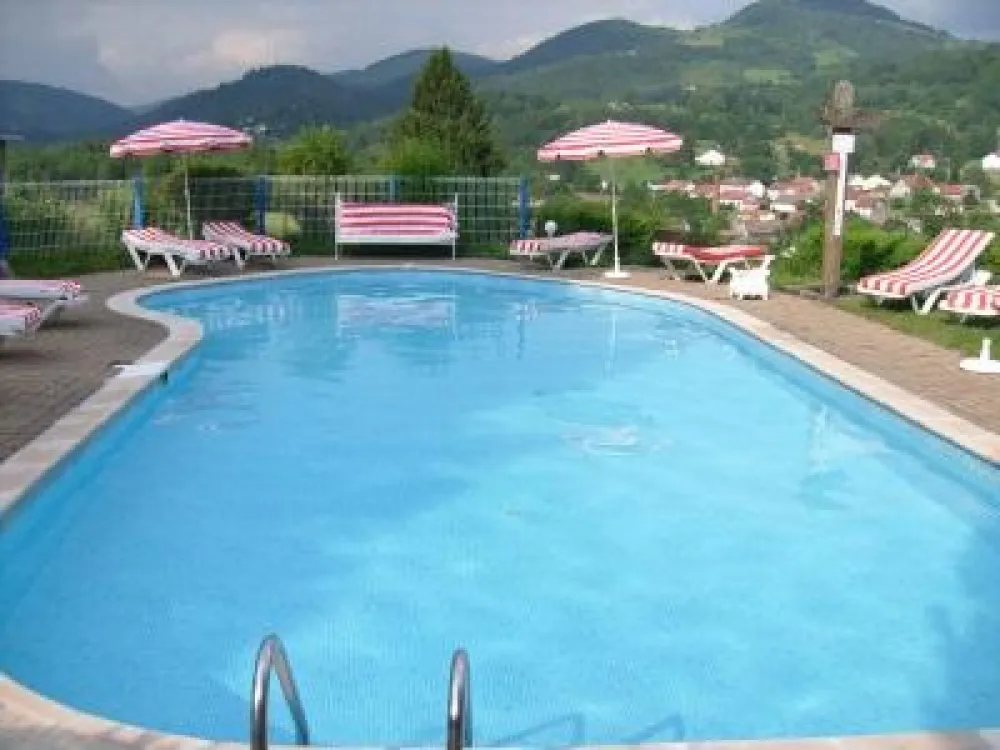 SWIMMING POOL OUTDOOR