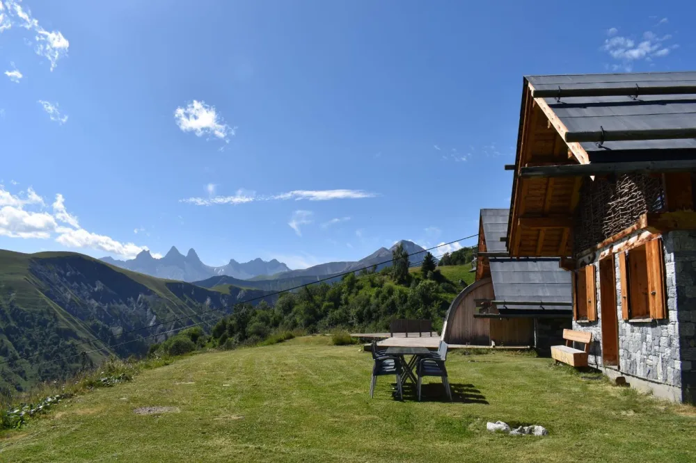 Le chalet avec vue sur les Aiguilles d'Arves