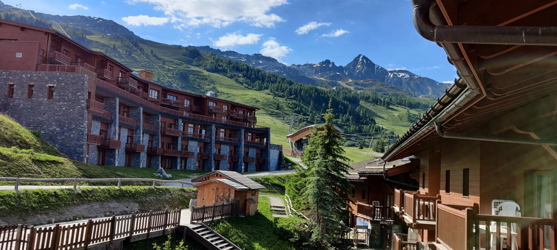 Vue montagne / Golf du balcon