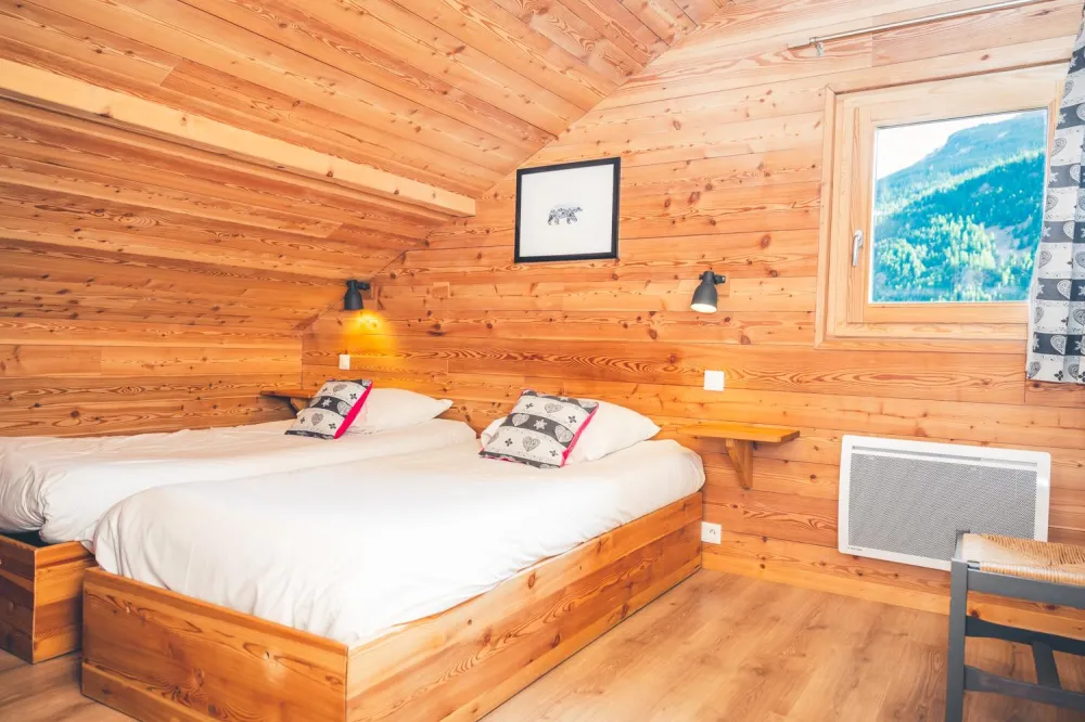 Chambre 6 : 2 lits simples 90x200