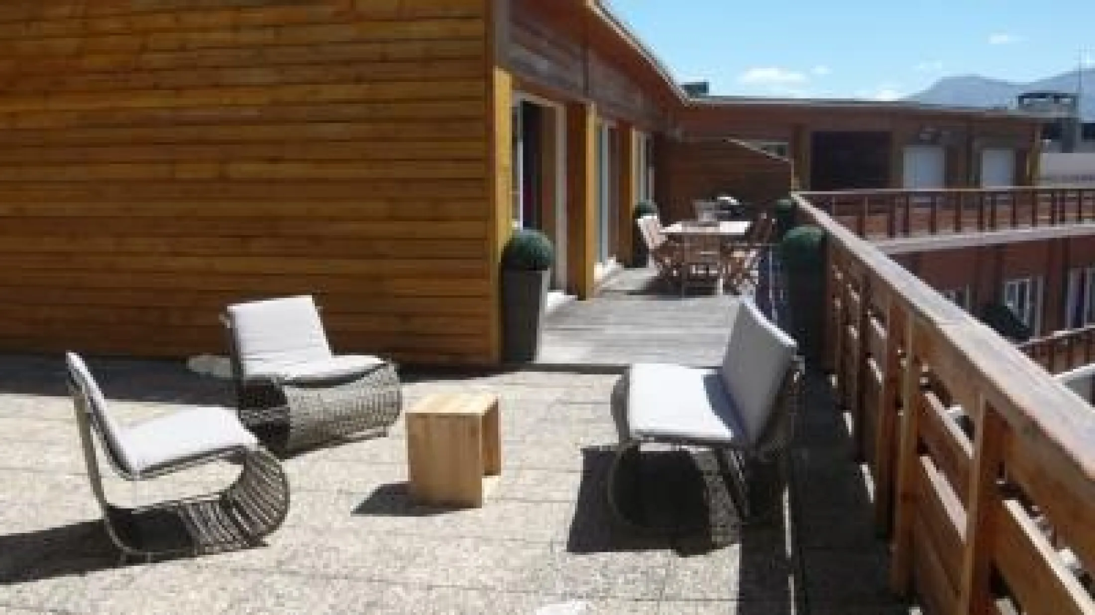 Terrasse de 120m2 plein sud