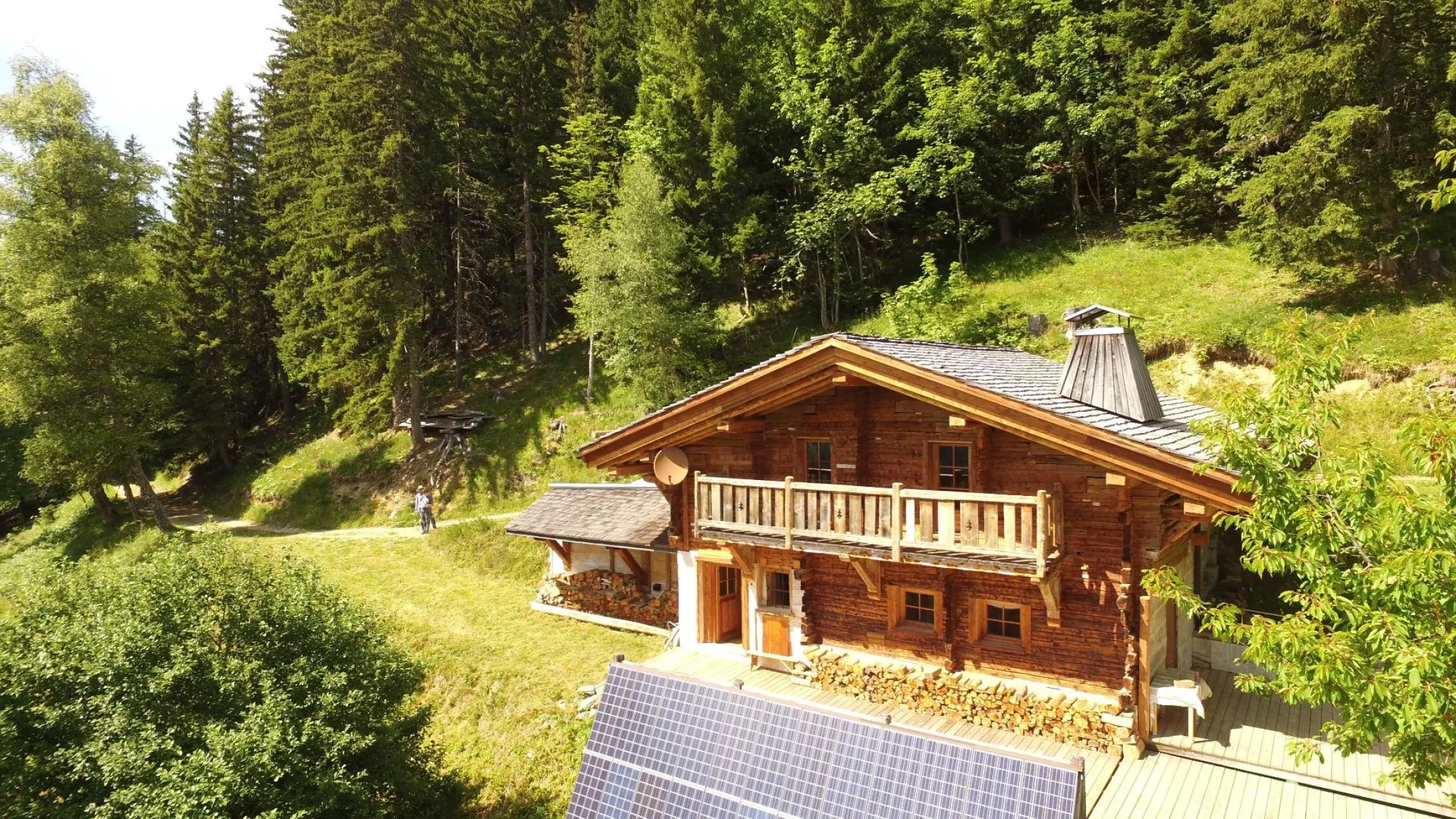 Chalet ambiance montagne  le bouty