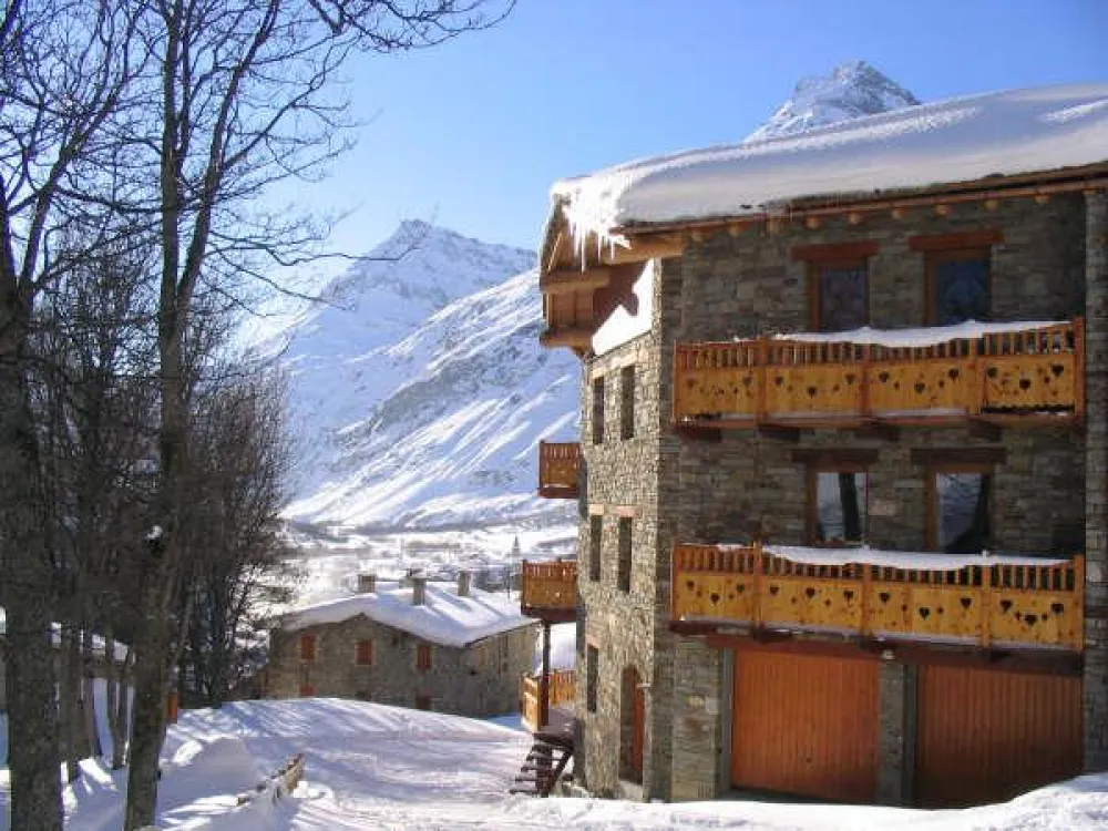 quartier calme et beau chalet avec vue 