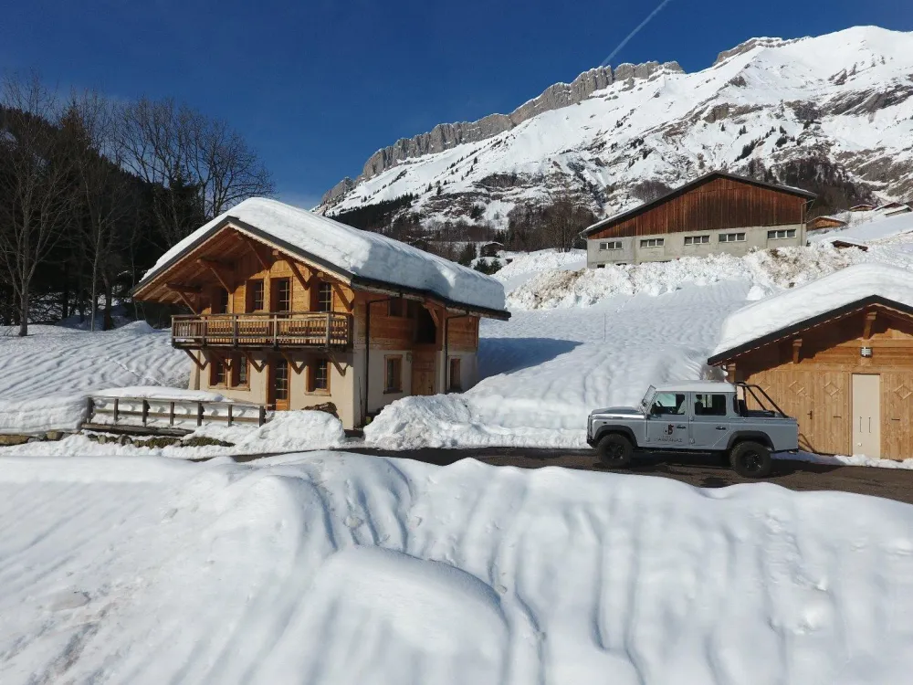 Chalet ange 6 à 8 personnes avec spa extérieur proche la clusaz et megeve
