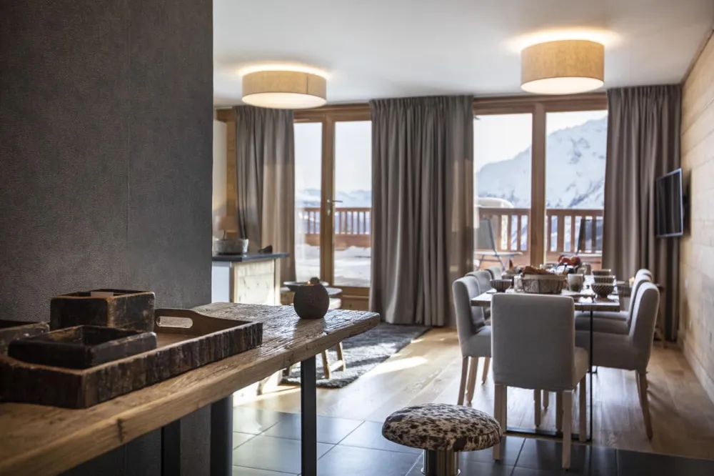 Chalet grivola appart edelweiss 110m², full services 4*, 3+1 chbr, 3 sdb/d, grande terrasse sud et 2 parkings