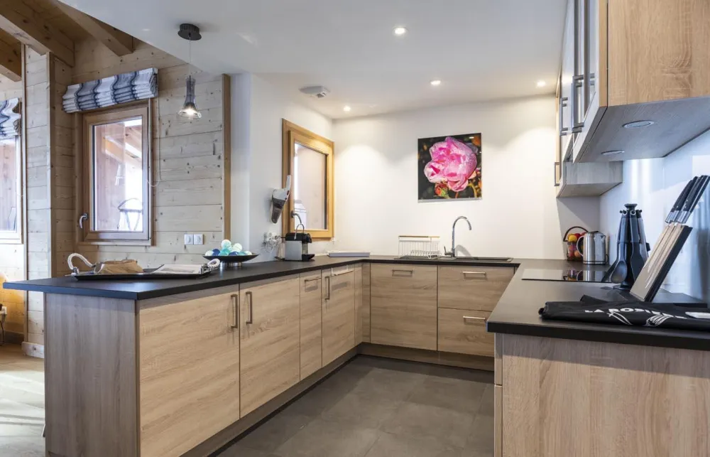 Chalet grivola duplex rose des alpes 200m², full services 4*, 5 chbr, 5 sdb/d, balcon sud et 3 parkings