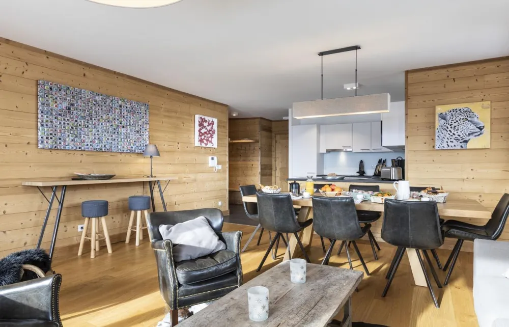 Chalet grivola appart arnica 110m², full services 4*, 3 chbr, 3 sdb/d, balcon sud et 2 parkings