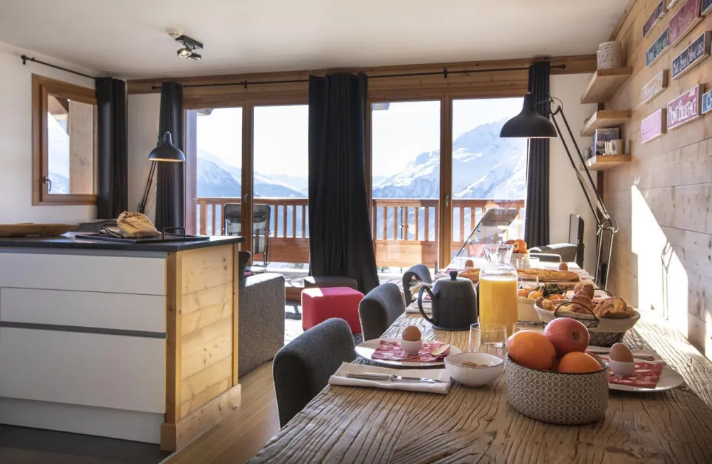 Chalet grivola appart muscari 110m², full services 4*, 4 chbr, 3 sdb/d, balcon sud et 2 parkings