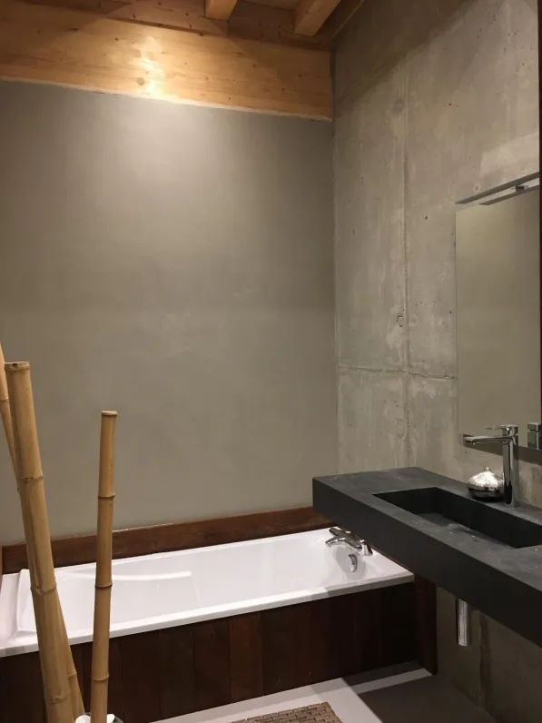  Salle de bain noir avec meubles italiens 