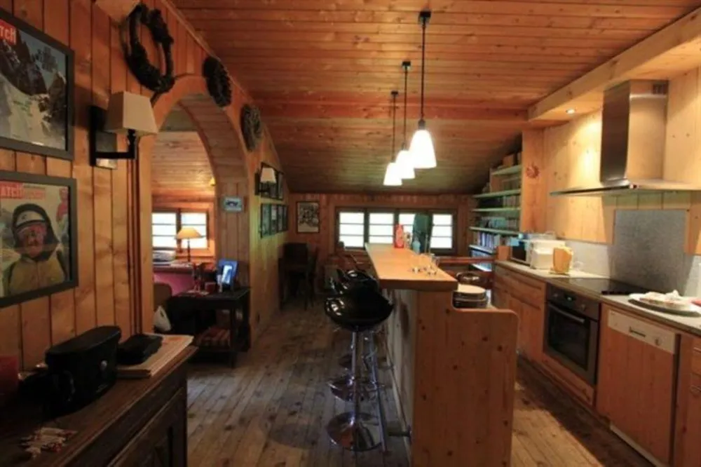 la cuisine et le bar