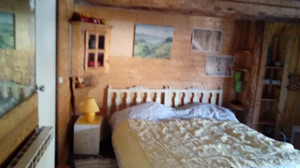 Chambre 3 pers(il y en a 2)sur terrasse sud ouest