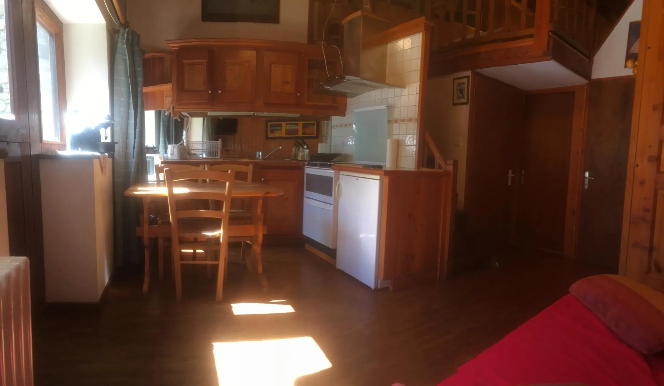 Salon, cuisine, salle à manger