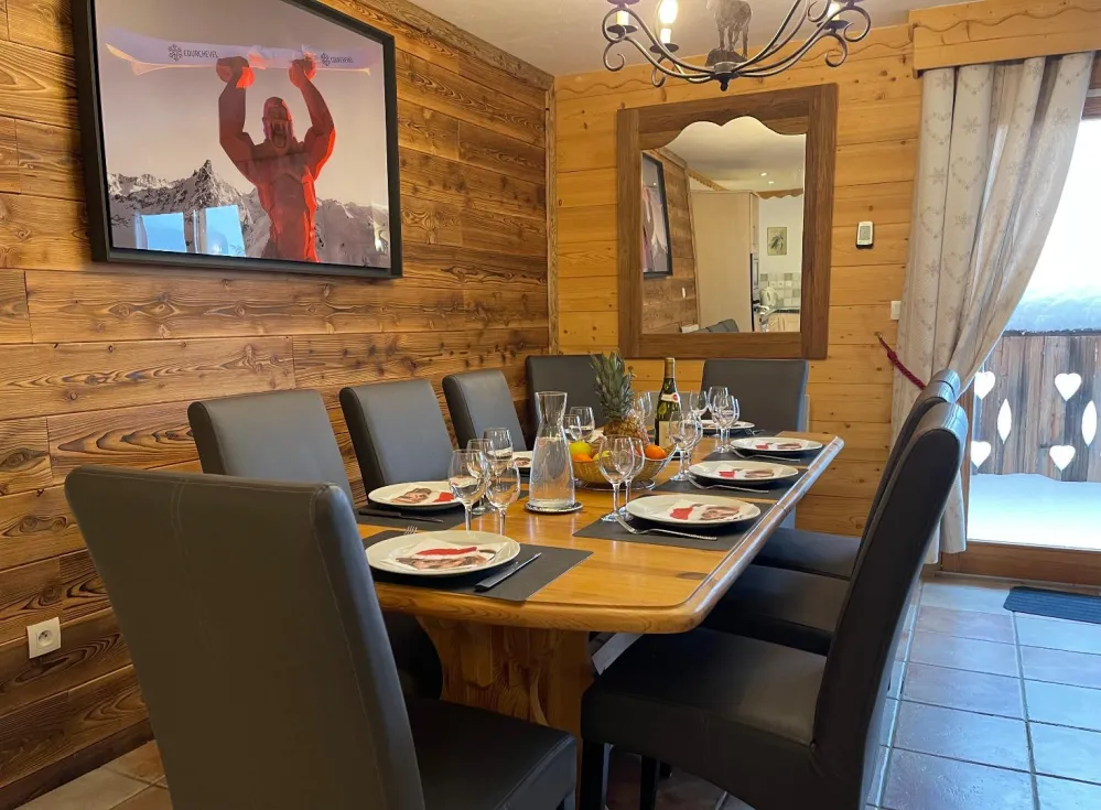 Salle à manger de l'appartement Antares Lodge 