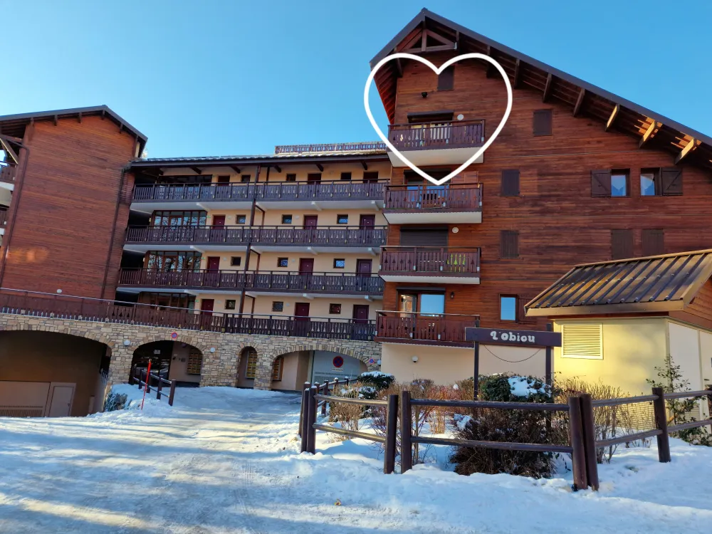 RESIDENCE RECENTE  L OBIOU T4 DUPLEX DERNIER ETAGE AVEC ASCENSEUR  SANS VOISIN MITOYEN 
