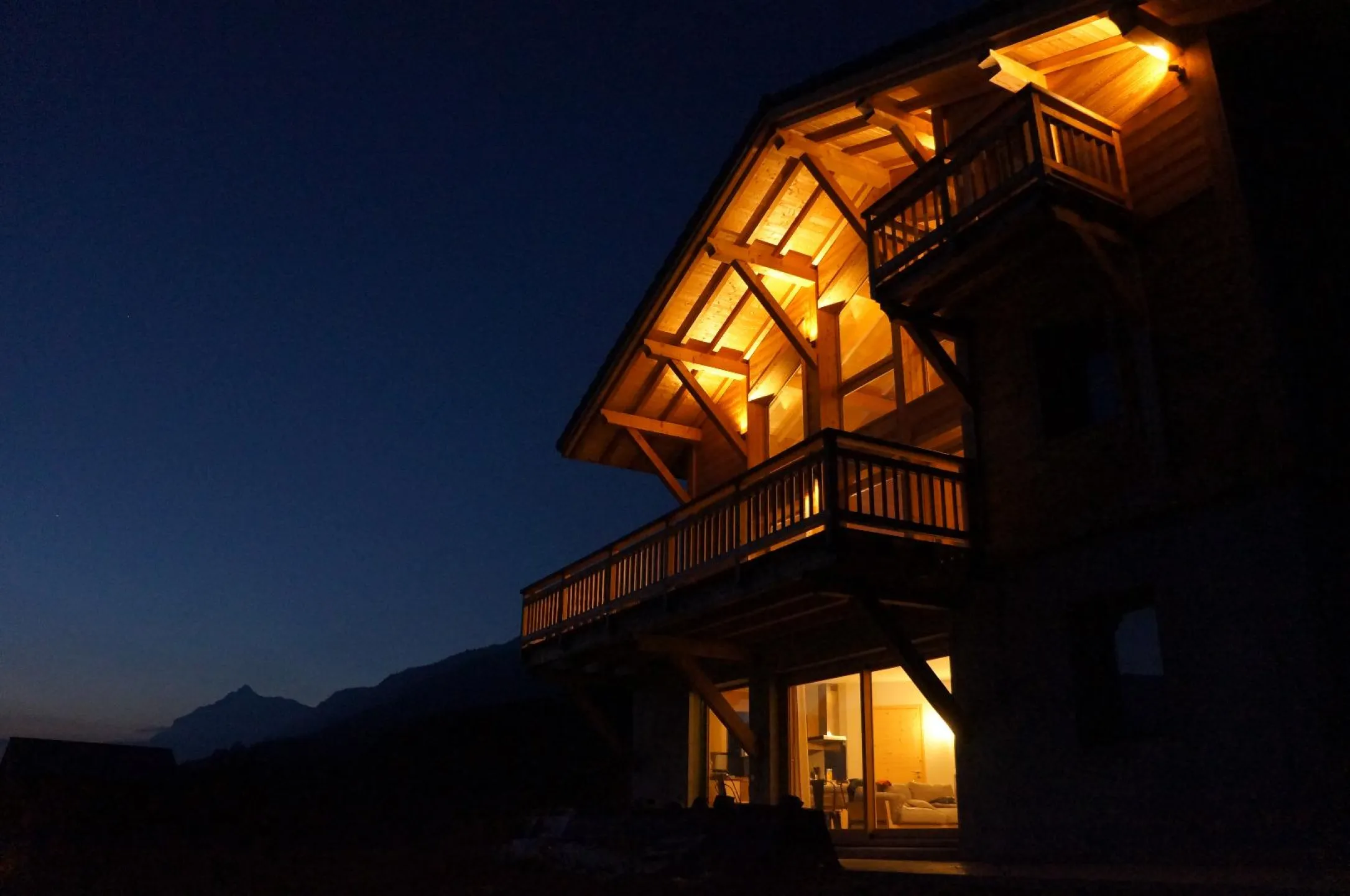 Chalet neuf vue panoramique 8 personnes samoens