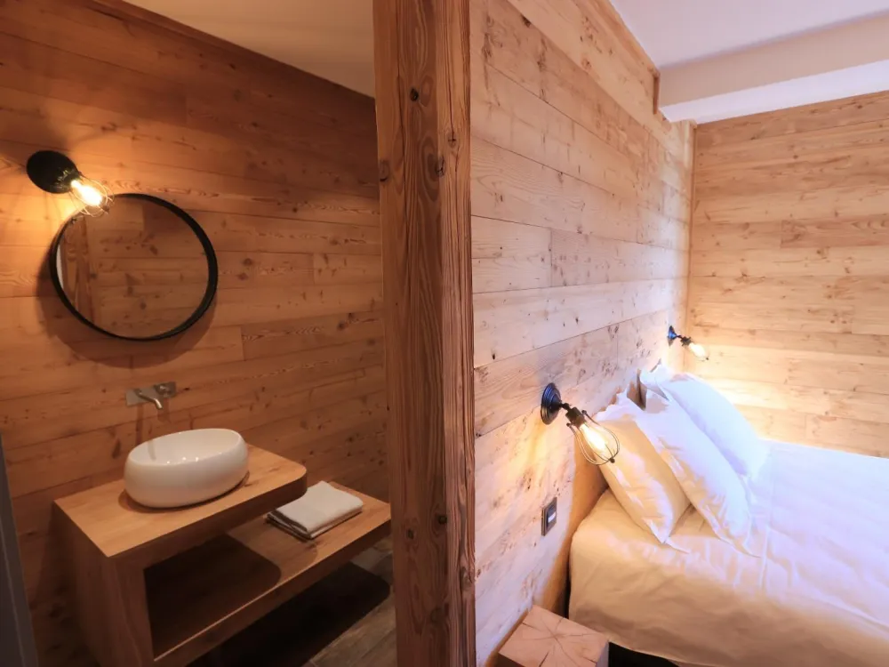 Chambre 1 avec salle de bain privative