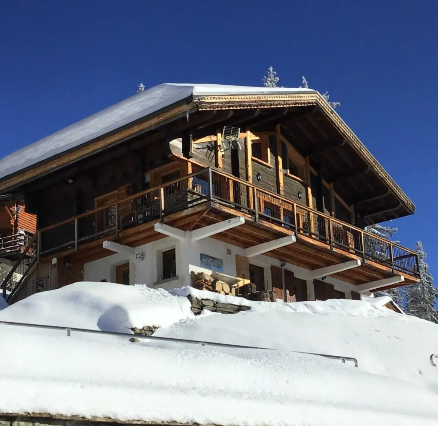 Chalet vu de face - Exposition Sud