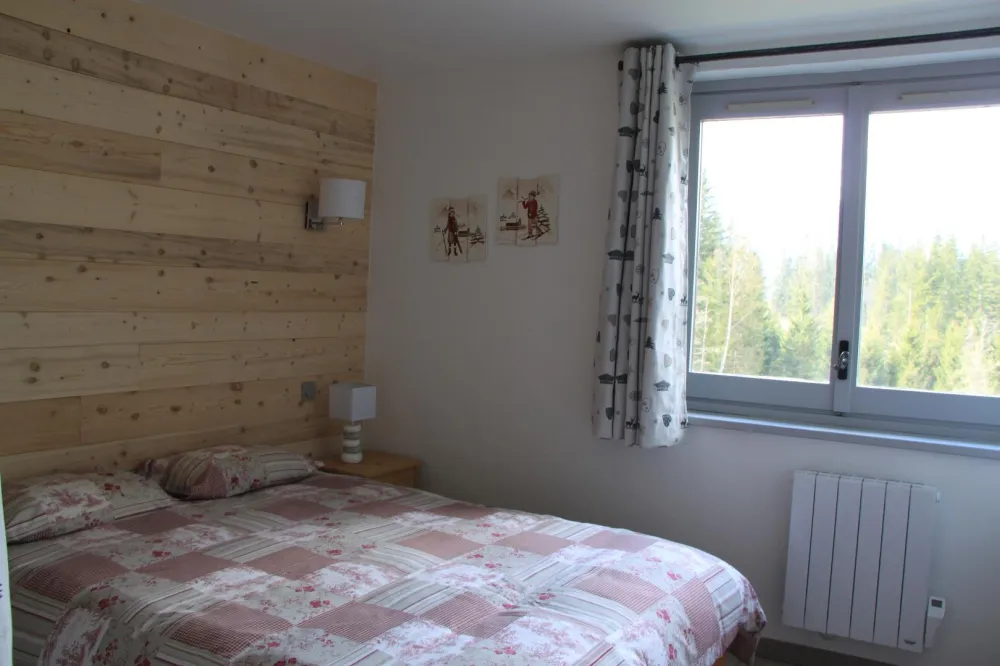 Chambre 1
Lit simple 1,60 sur 2,00