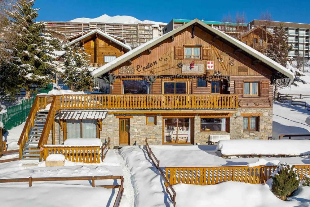 Appartement rdc de 110 m2 - chalet individuel - jusqu'à 15 personnes - très proche des pistes
