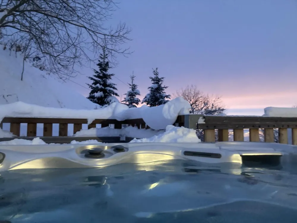 JACUZZI at your disposal !