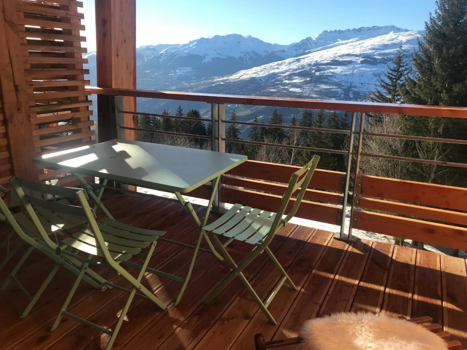 2 belles terrasses, accès salon et accès chambre