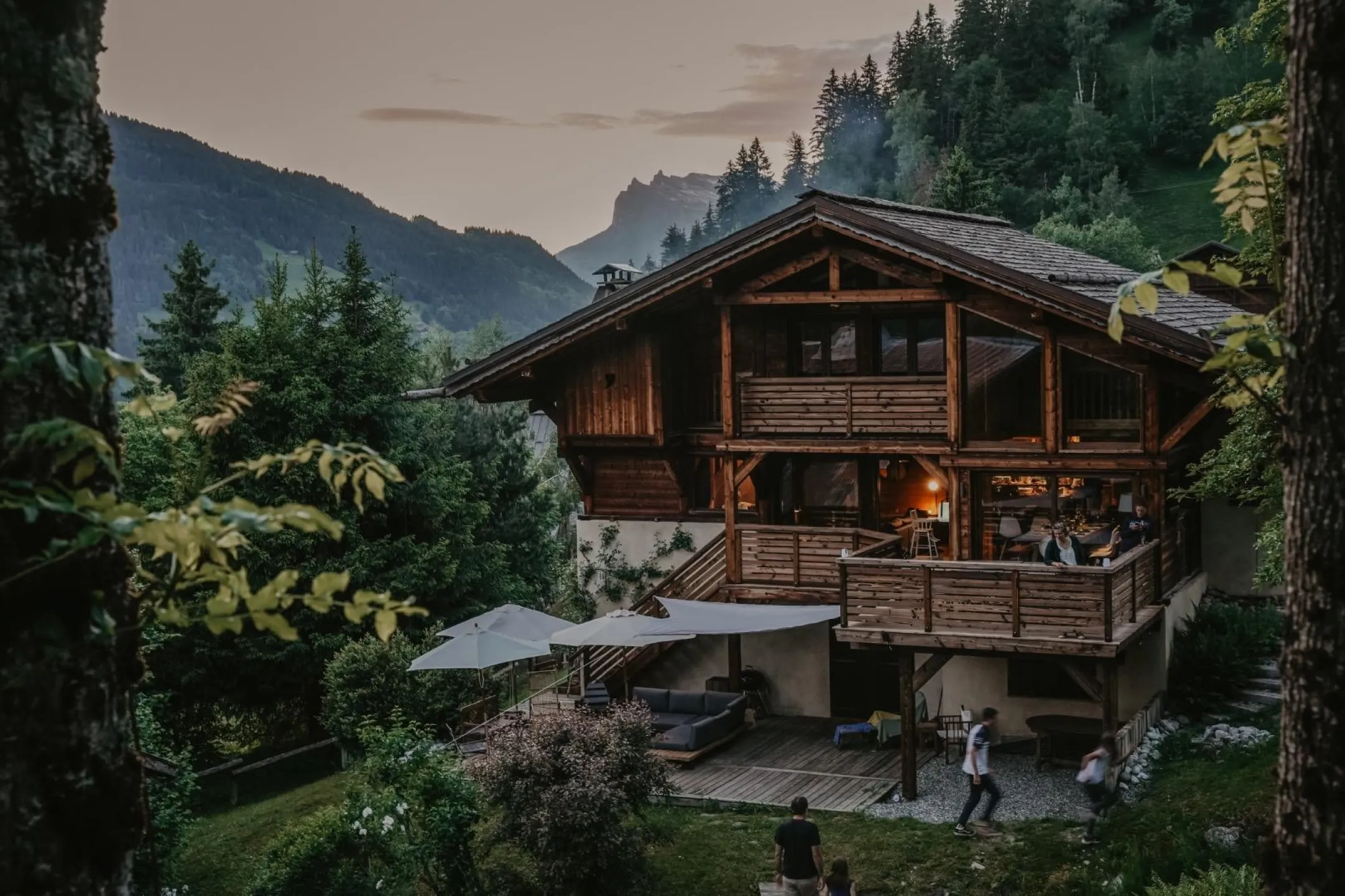 Superbe chalet 4* -  5 chambres - au pied du mont-blanc  avec sauna - jardin