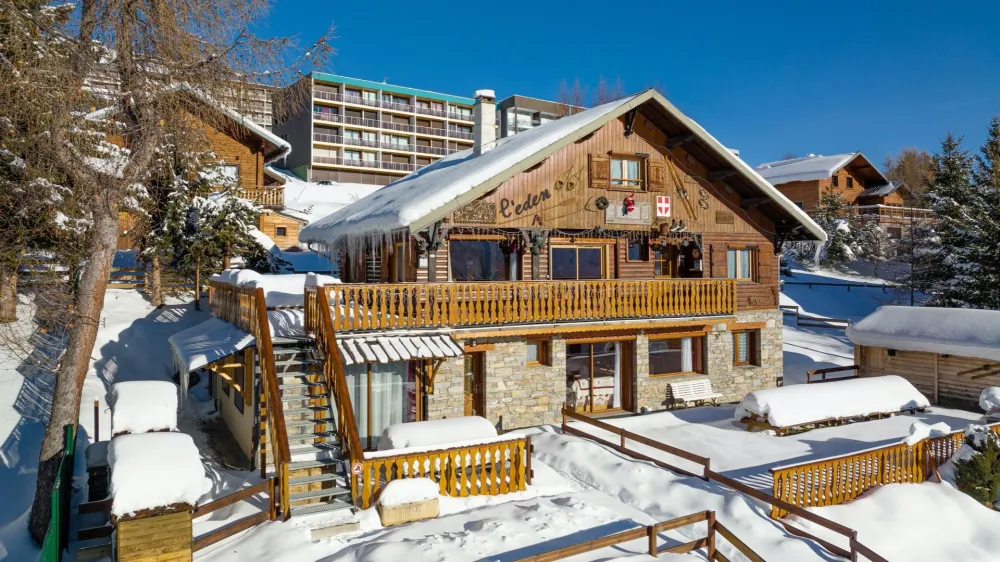 Studio rdc de 24 m2 - chalet individuel - jusqu'à 4 personnes - très proche des pistes