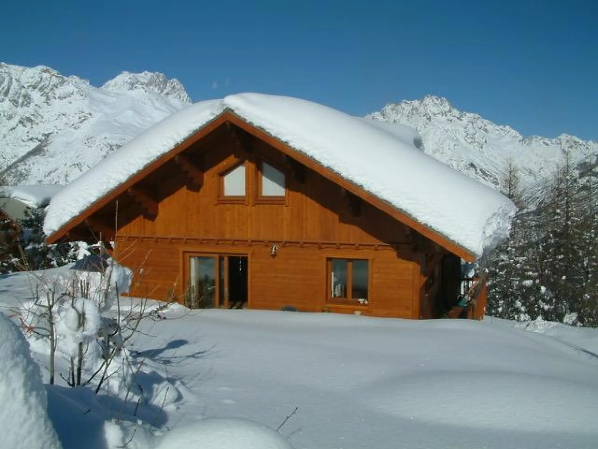 chalet vue sur le Pelvoux 3943 m