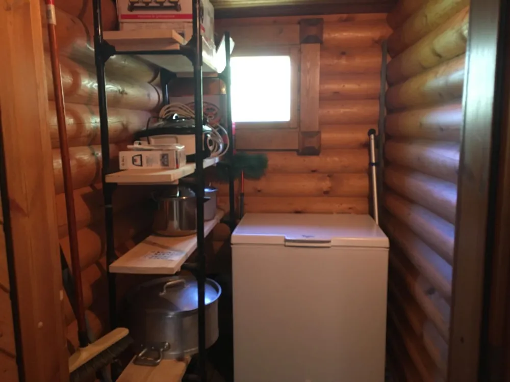 Food storage, large freezer, storage, raclette machine, fondue machine, plancha ...