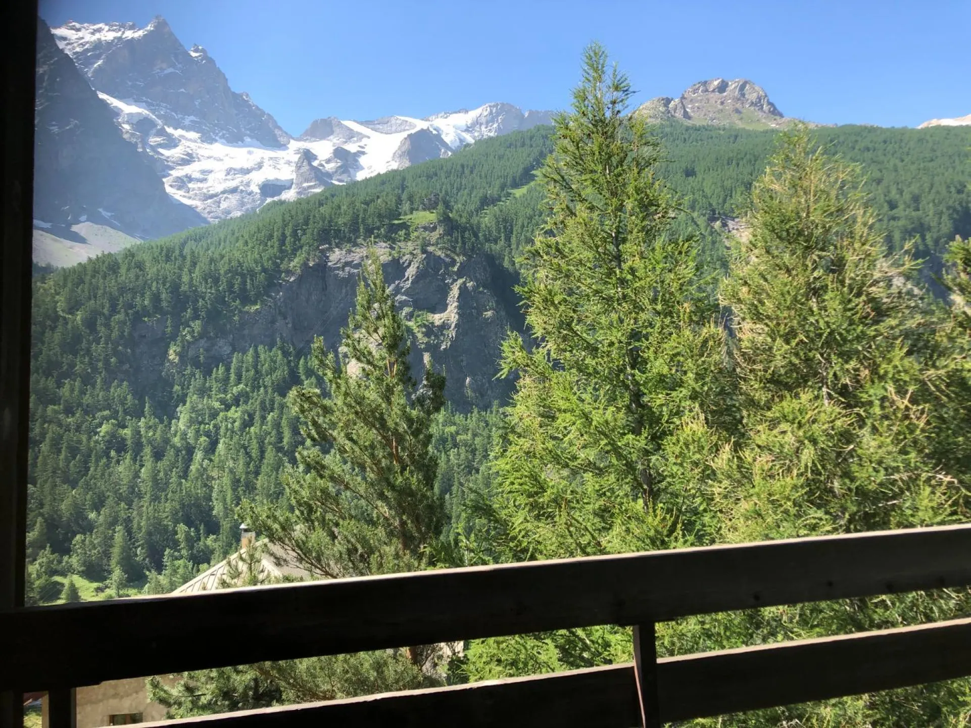 La vue depuis le grand balcon 