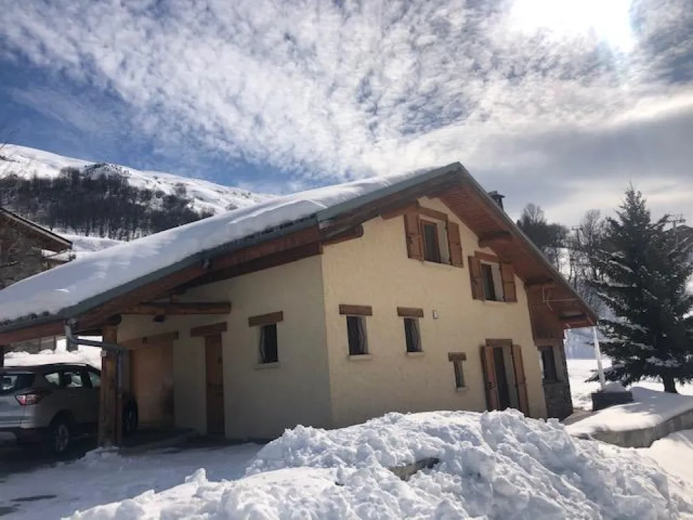 Chalet charcas