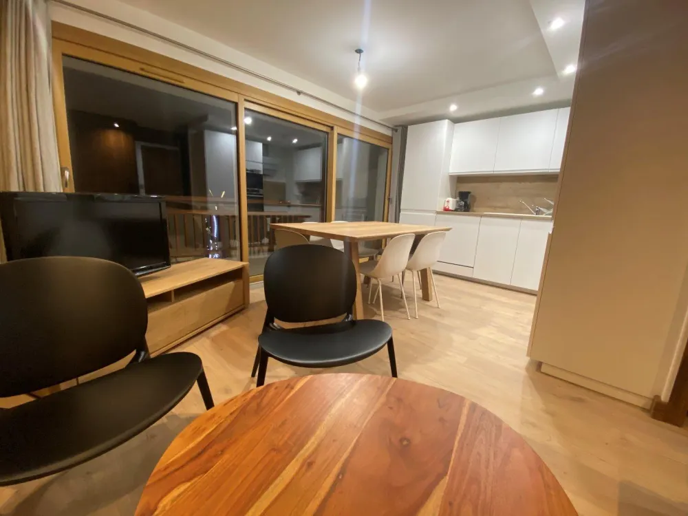 Plein ciel b - 2 chambres refait à neuf ambiance chalet