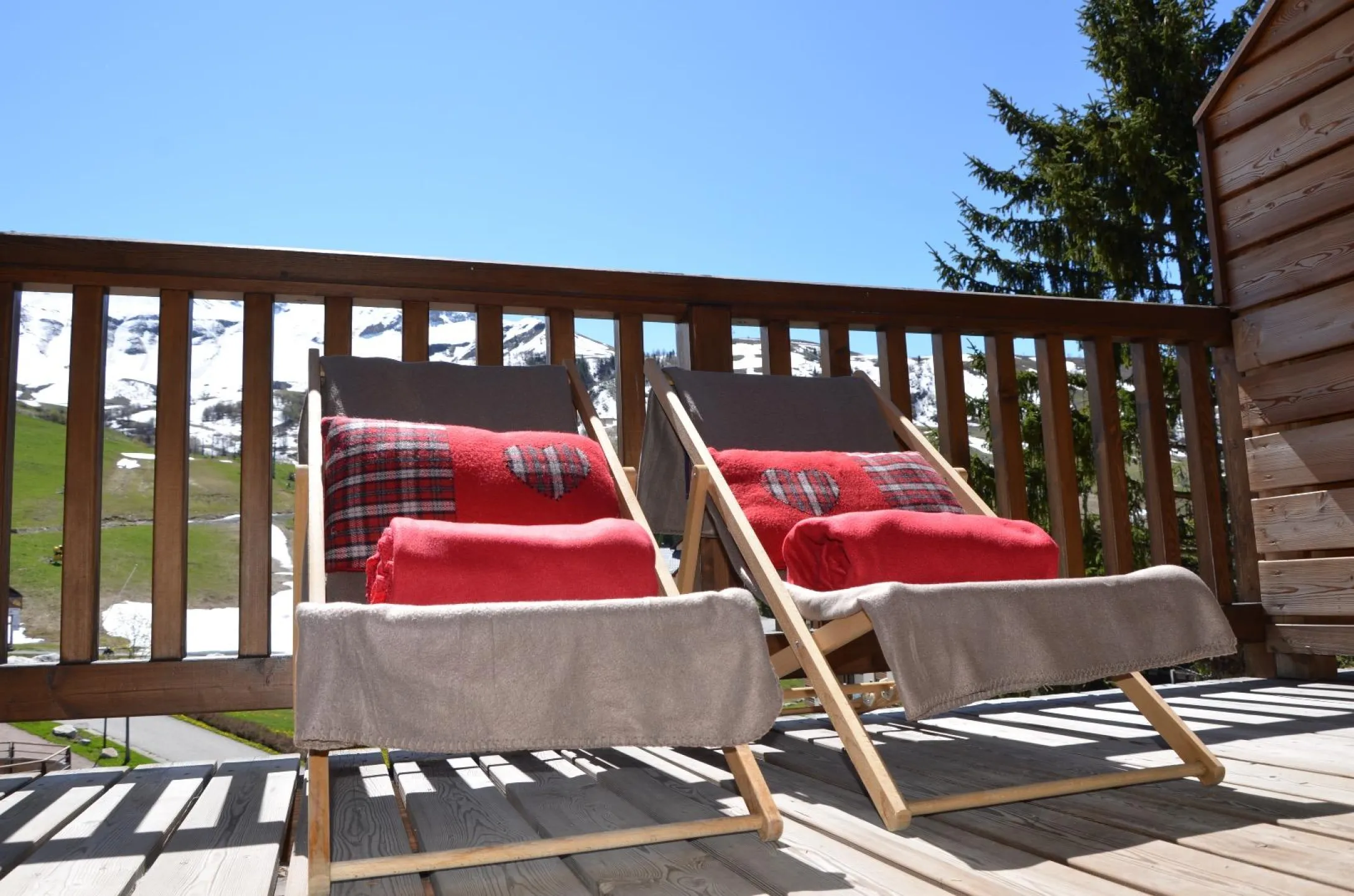 Appartement neuf 4 personnes centre station -    2 chambres