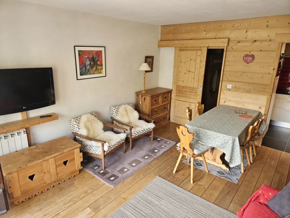 Tignes le lac, rue de la poste,  73320